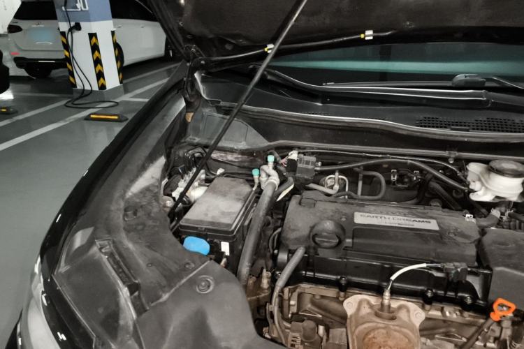 Used Honda Elysion 2016 2.4L Luxury Edition Engine Bay Right