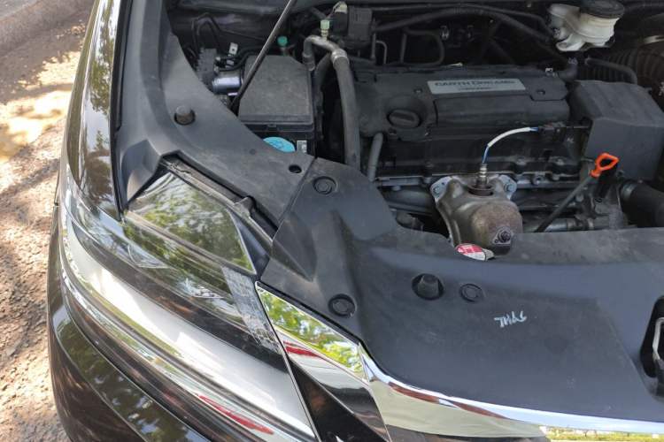 Used Honda Elysion 2016 2.4L Luxury Edition Engine Bay Right