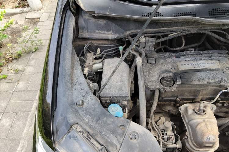 Used Honda Elysion 2016 2.4L Comfort Edition Engine Bay Right