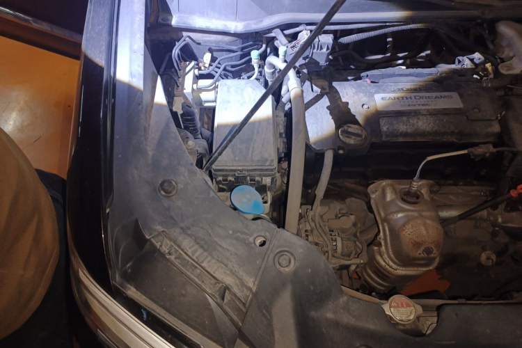 Used Honda Elysion 2016 2.4L Supreme Edition Engine Bay Right