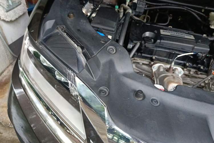 Used Honda Elysion 2016 2.4L Luxury Edition Engine Bay Right