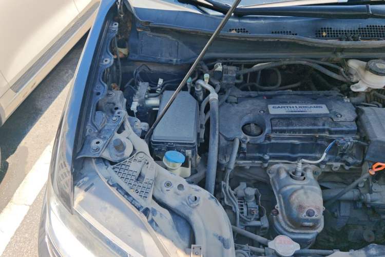 Used Honda Elysion 2016 2.4L Comfort Edition Engine Bay Right