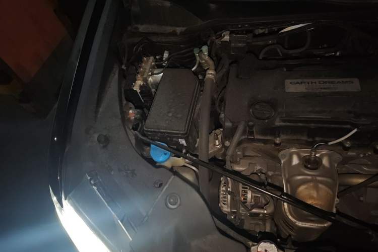 Used Honda Elysion 2016 2.4L Comfort Edition Engine Bay Right