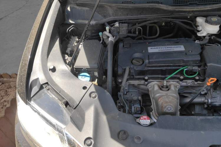 Used Honda Elysion 2016 2.4L Luxury Edition Engine Bay Right