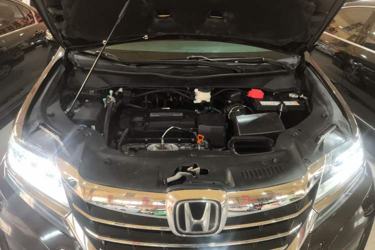 Used Honda Elysion 2016 2.4L Supreme Edition Engine Bay