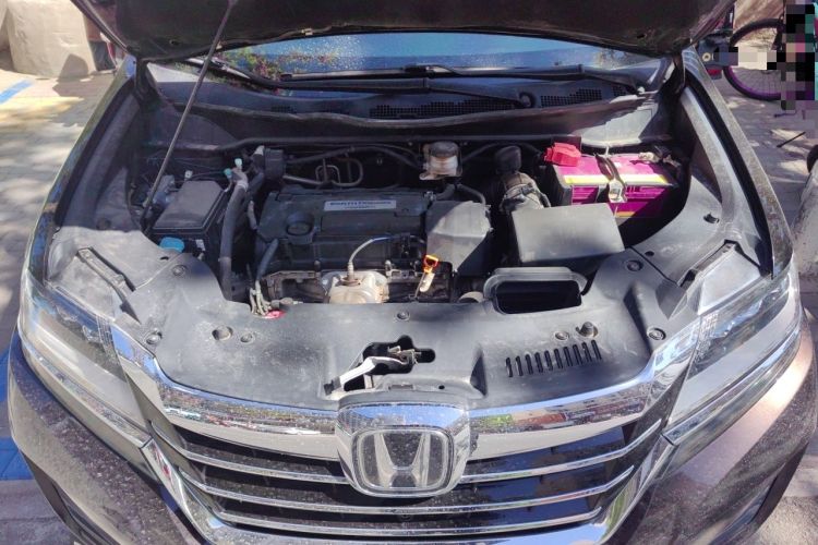 Used Honda Elysion 2016 2.4L Luxury Edition Engine Bay