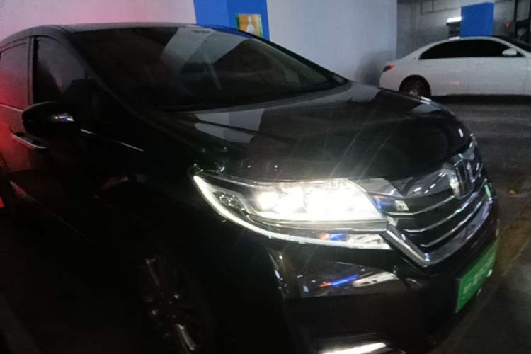 Used Honda Elysion 2016 2.4L Supreme Edition Exterior 1