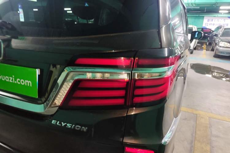 Used Honda Elysion 2016 2.4L Supreme Edition Exterior 3