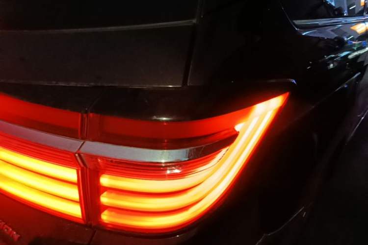 Used Honda Elysion 2016 2.4L Supreme Edition Exterior 3
