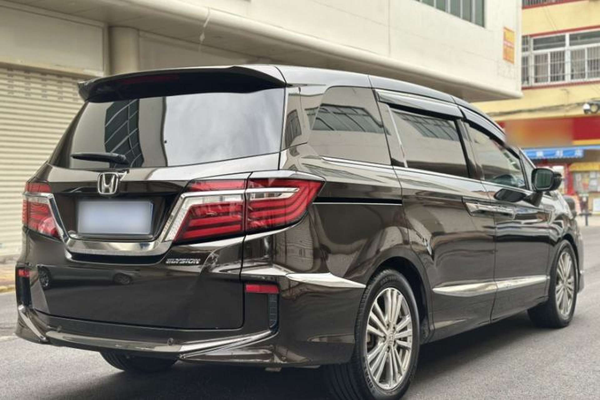 Used Honda Elysion 2016 2.4L Supreme Edition Exterior 5