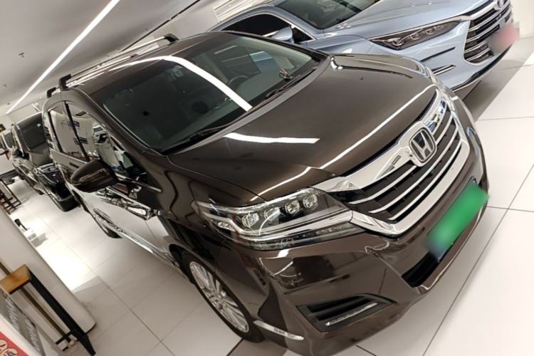 Used Honda Elysion 2016 2.4L Supreme Edition Front Right 45 Deg
