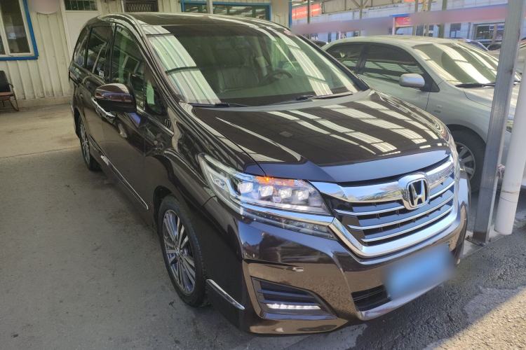 Used Honda Elysion 2016 2.4L Luxury Edition Front Right 45 Deg