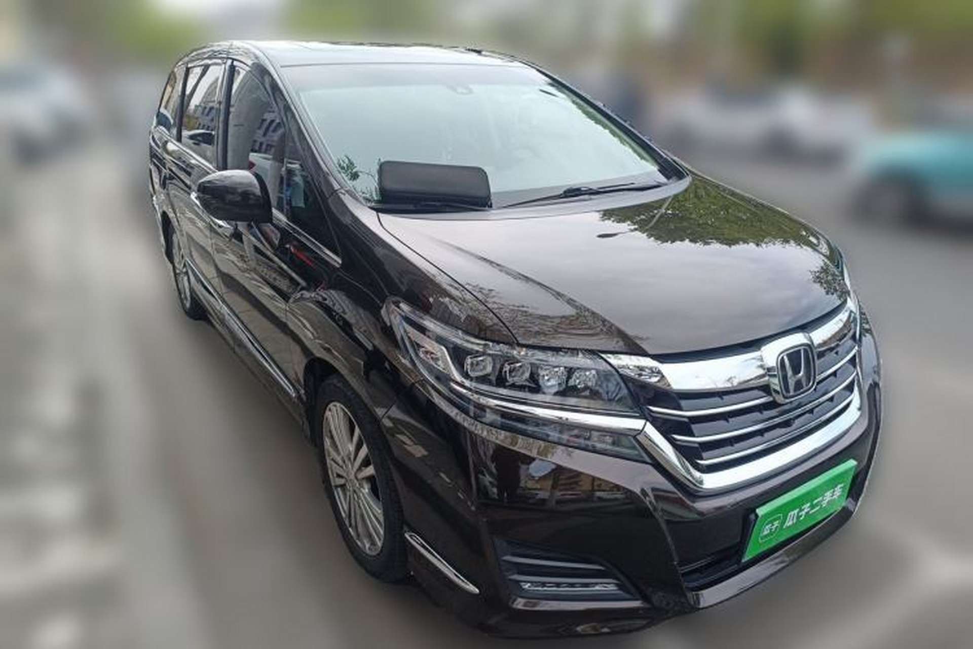 Used Honda Elysion 2016 2.4L Supreme Edition Front Right 45 Deg