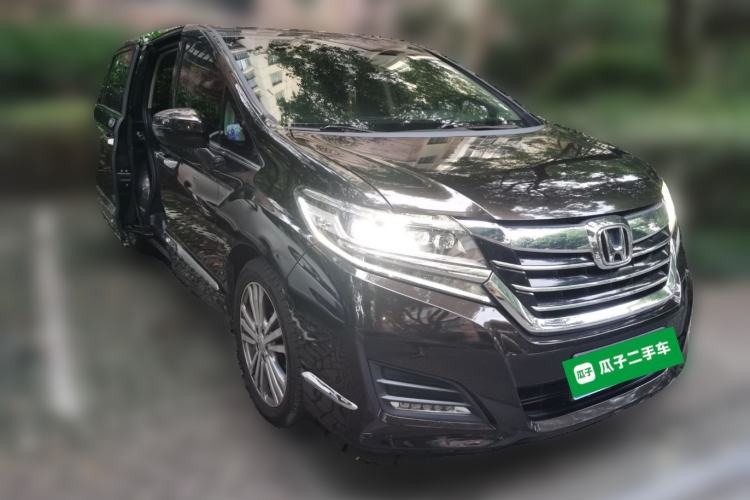 Used Honda Elysion 2016 2.4L Luxury Edition Front Right 45 Deg