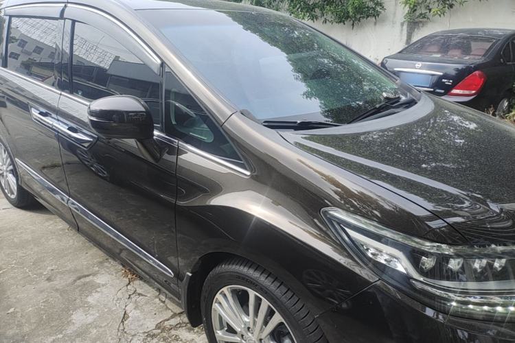Used Honda Elysion 2016 2.4L Luxury Edition Front Right 45 Deg