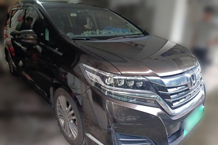 Used Honda Elysion 2016 2.4L Luxury Edition Front Right 45 Deg