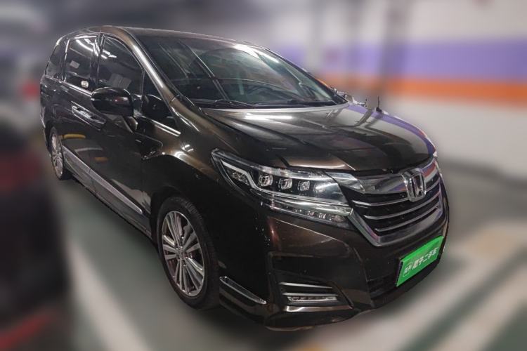 Used Honda Elysion 2016 2.4L Luxury Edition Front Right 45 Deg