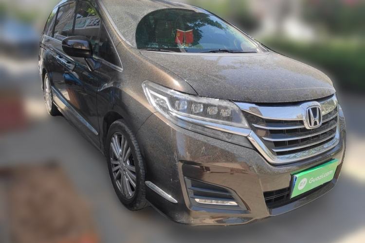 Used Honda Elysion 2016 2.4L Luxury Edition Front Right 45 Deg