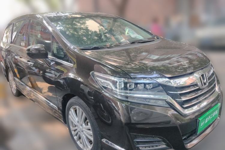 Used Honda Elysion 2016 2.4L Luxury Edition Front Right 45 Deg