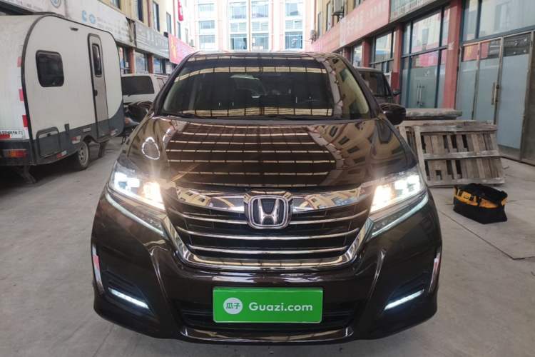 Used Honda Elysion 2016 2.4L Style Edition Front