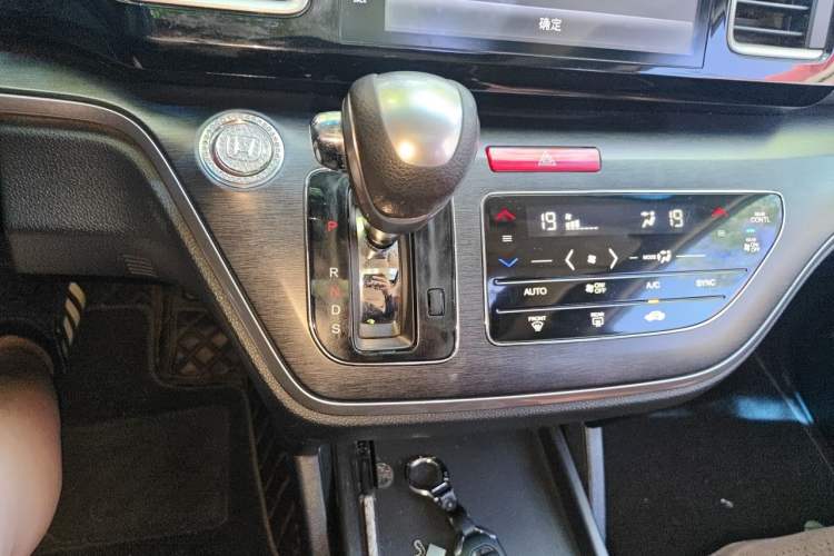 Used Honda Elysion 2016 2.4L Luxury Edition Gear Lever