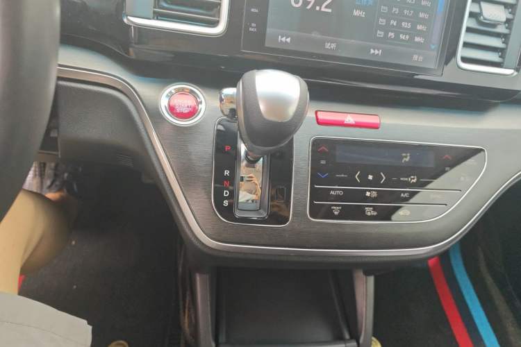Used Honda Elysion 2016 2.4L Luxury Edition Gear Lever