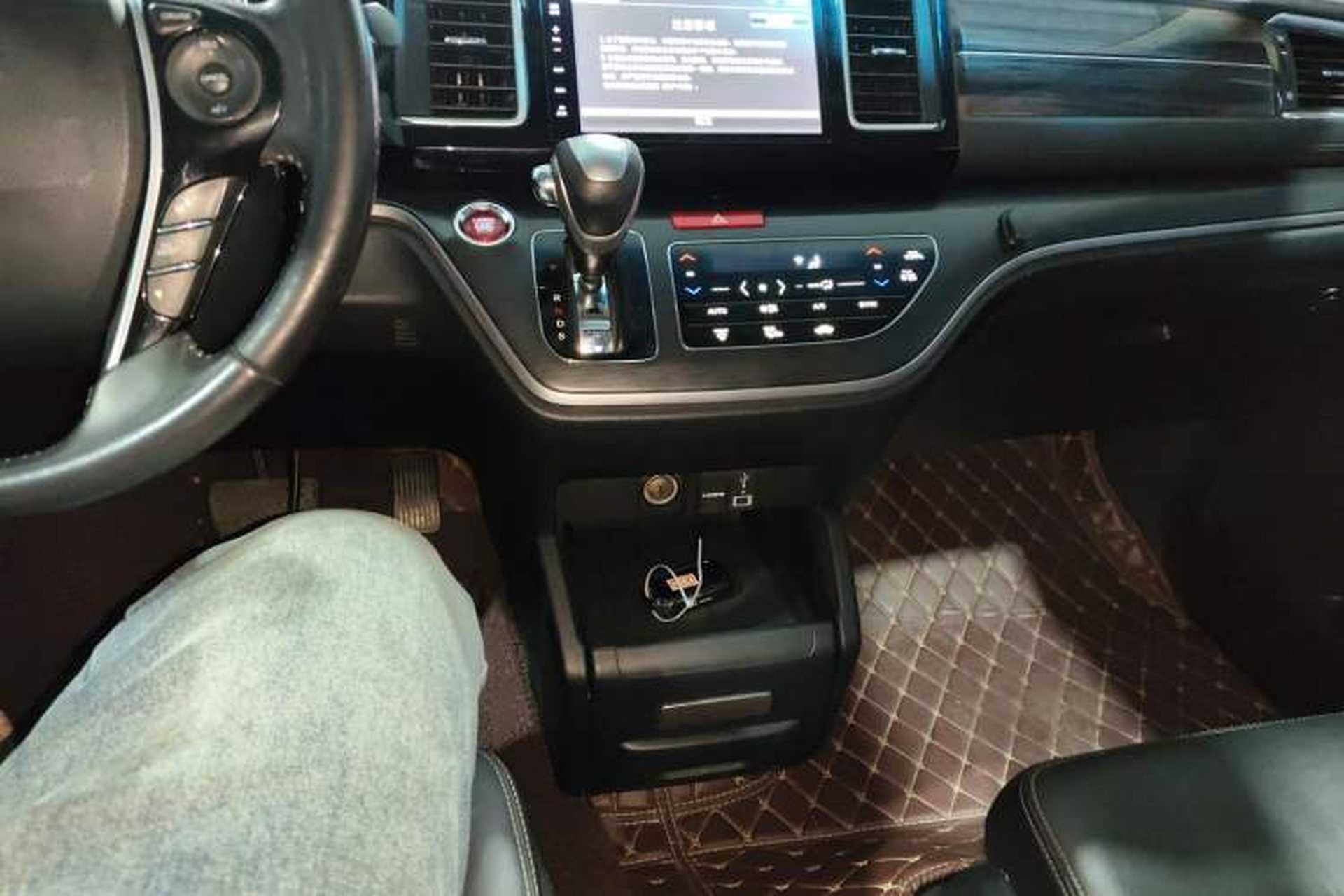 Used Honda Elysion 2016 2.4L Luxury Edition Gear Lever