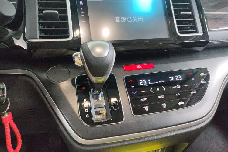 Used Honda Elysion 2016 2.4L Classic Edition Gear Lever
