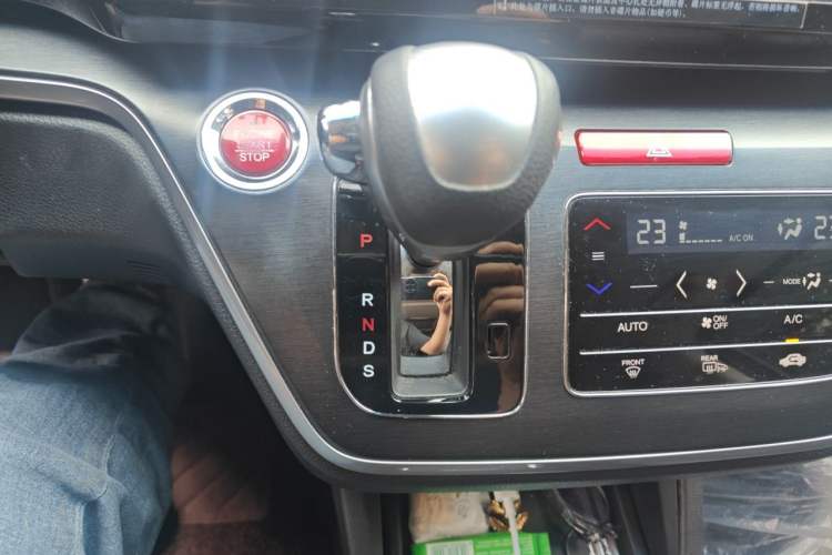 Used Honda Elysion 2016 2.4L Supreme Edition Gear Lever