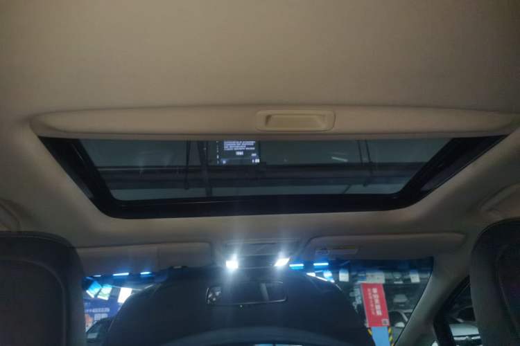 Used Honda Elysion 2016 2.4L Luxury Edition Headliner