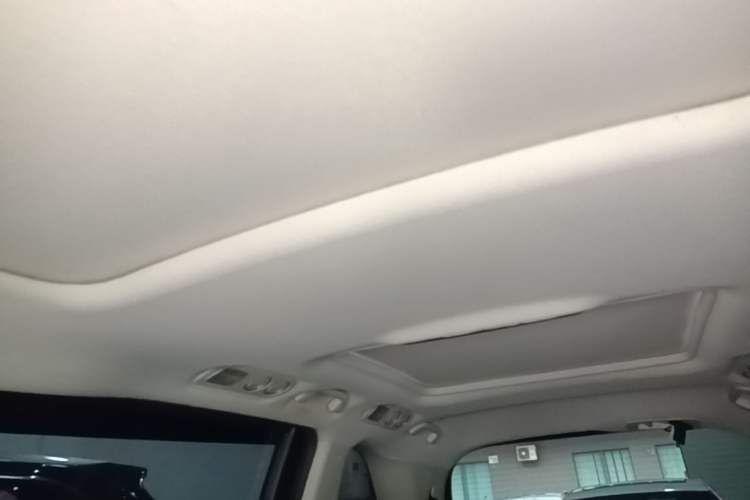 Used Honda Elysion 2016 2.4L Supreme Edition Headliner