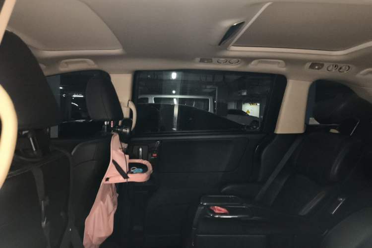 Used Honda Elysion 2016 2.4L Luxury Edition Headliner