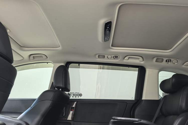 Used Honda Elysion 2016 2.4L Luxury Edition Headliner