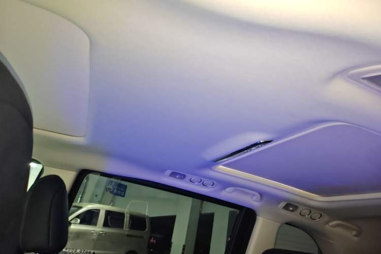 Used Honda Elysion 2016 2.4L Luxury Edition Headliner
