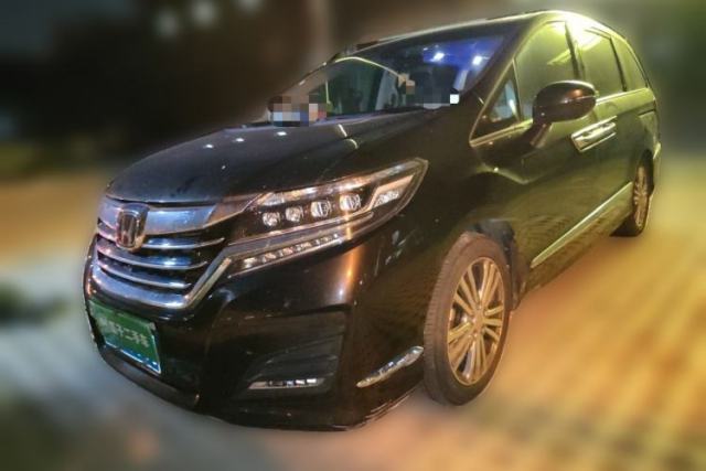 Honda Elysion 2016 2.4L Supreme Edition d’occasion