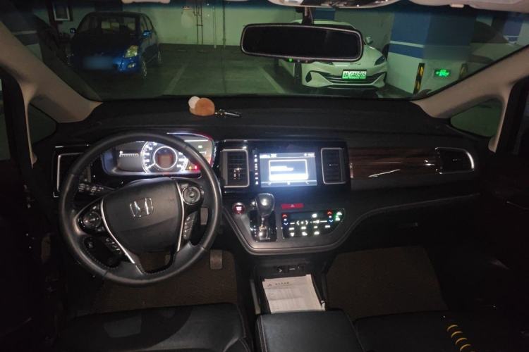 Used Honda Elysion 2016 2.4L Luxury Edition Interior 2
