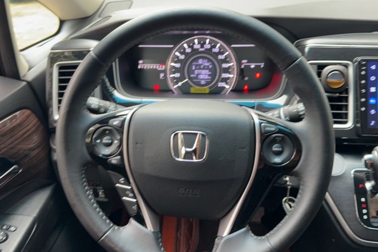 Used Honda Elysion 2016 2.4L Classic Edition Interior 2