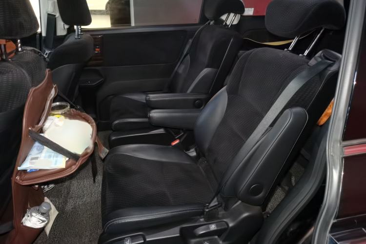 Used Honda Elysion 2016 2.4L Comfort Edition Interior 4