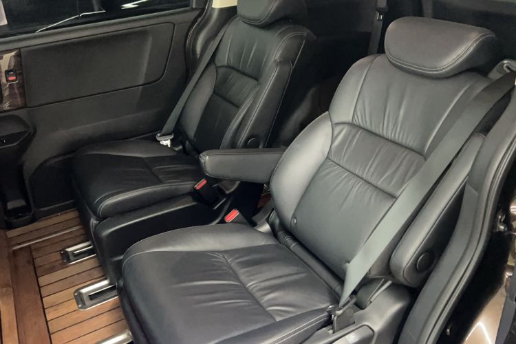Used Honda Elysion 2016 2.4L Style Edition Interior 5
