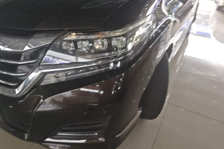 Used Honda Elysion 2016 2.4L Luxury Edition Left Front Headlight