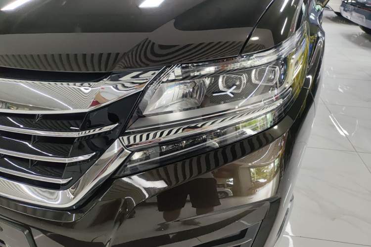 Used Honda Elysion 2016 2.4L Classic Edition Left Front Headlight