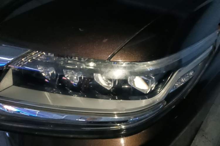 Used Honda Elysion 2016 2.4L Supreme Edition Left Front Headlight