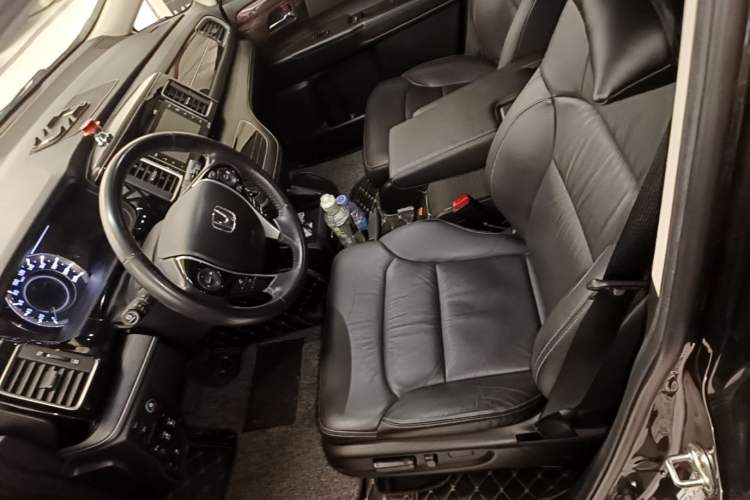 Used Honda Elysion 2016 2.4L Supreme Edition Left Front Seat