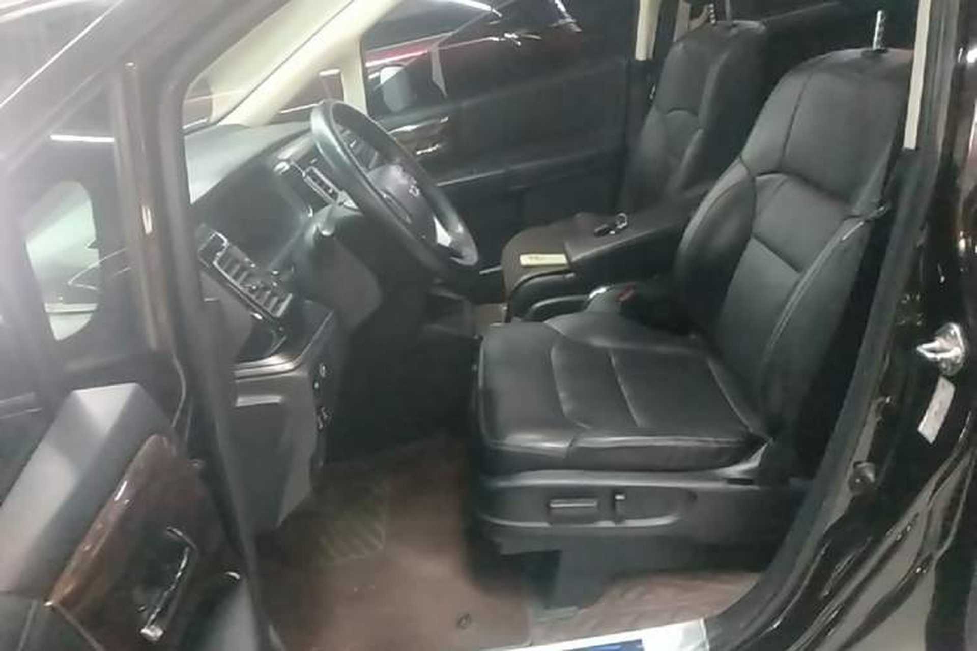 Used Honda Elysion 2016 2.4L Luxury Edition Left Front Seat