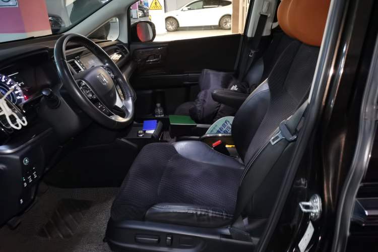 Used Honda Elysion 2016 2.4L Comfort Edition Left Front Seat