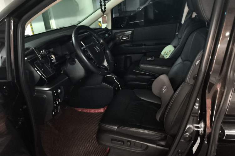 Used Honda Elysion 2016 2.4L Luxury Edition Left Front Seat