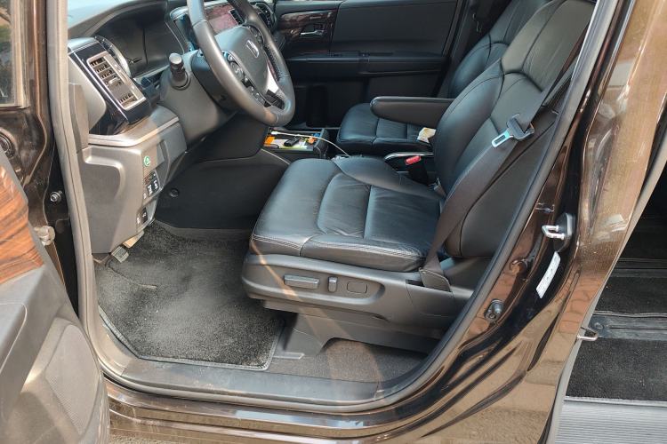 Used Honda Elysion 2016 2.4L Style Edition Left Front Seat