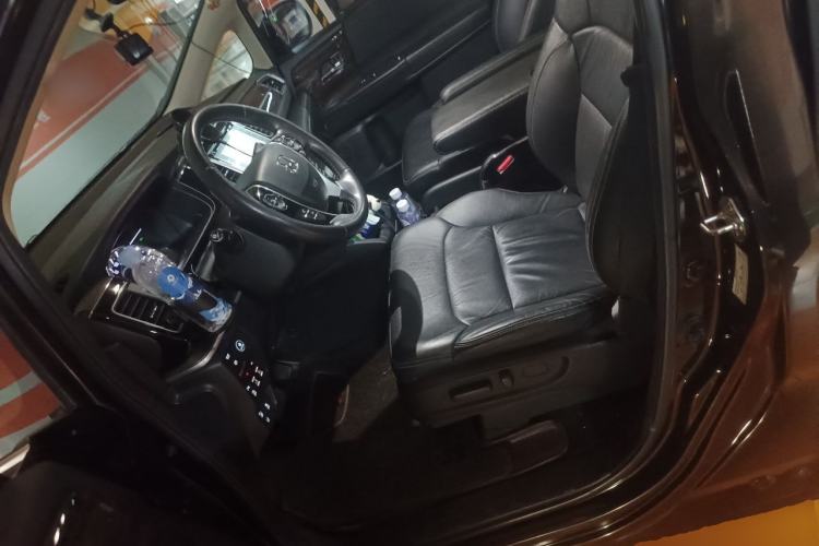 Used Honda Elysion 2016 2.4L Supreme Edition Left Front Seat