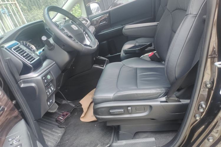 Used Honda Elysion 2016 2.4L Luxury Edition Left Front Seat