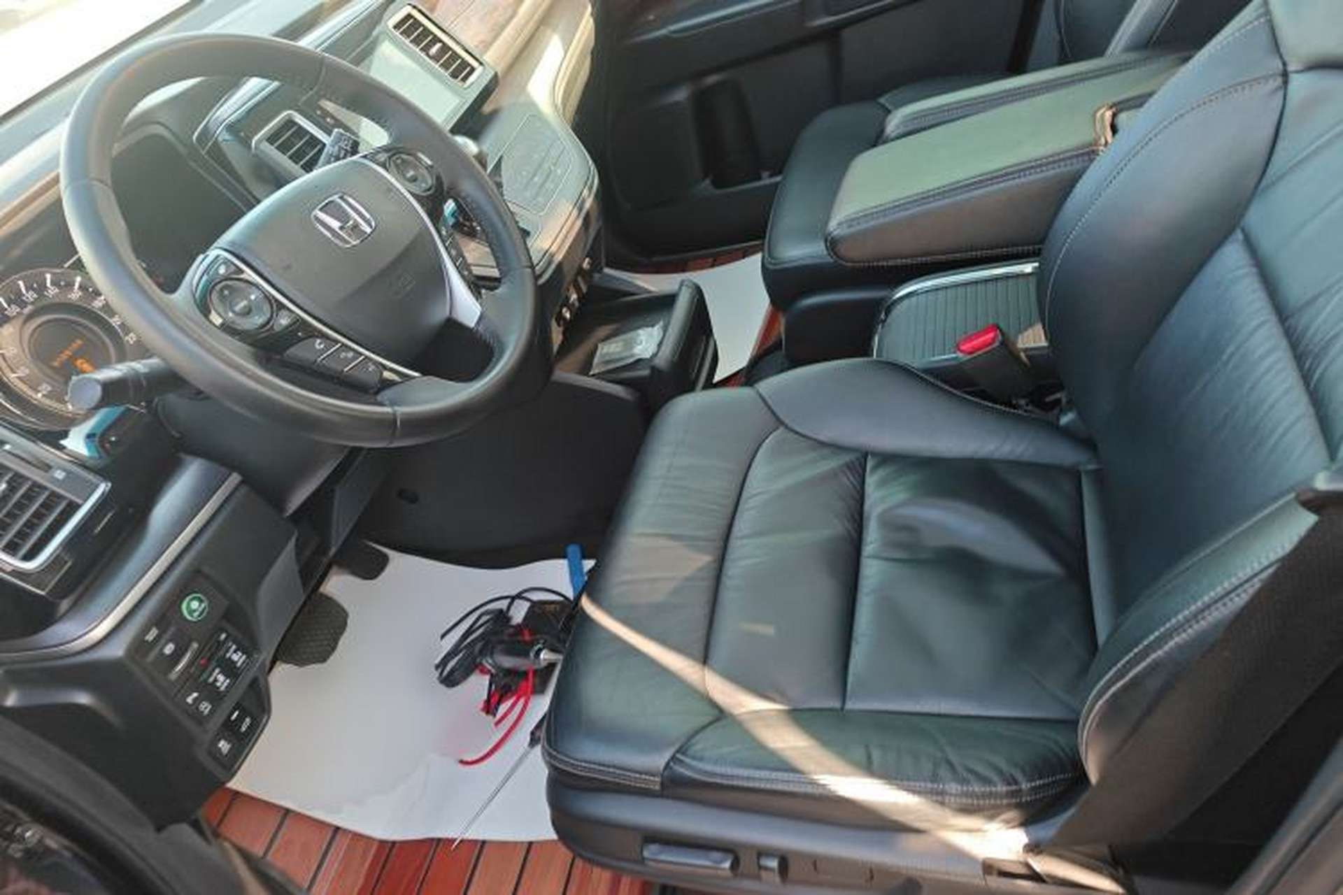 Used Honda Elysion 2016 2.4L Luxury Edition Left Front Seat